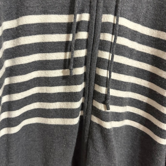 Gap Women's Soft Zip Hooded Sweater Gray Striped Wool Blend Cody Size XL - Picture 9 of 9